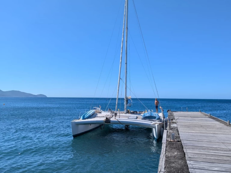 Catamaran for rent Les Trois-Îlets at the best price