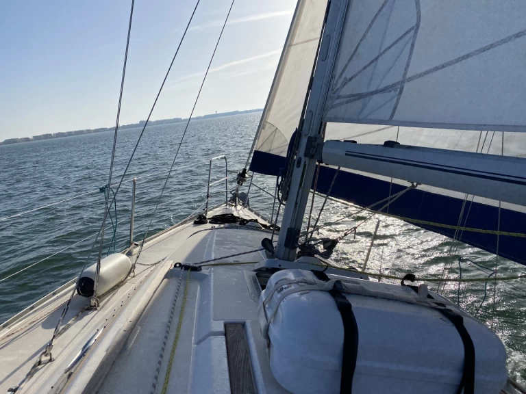 Yacht charter La Grande-Motte cheap Sun Light 31