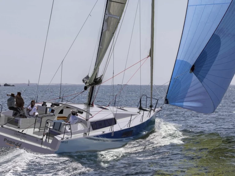 Bareboat Rental Sailboat Pogo Structures with a boat licence