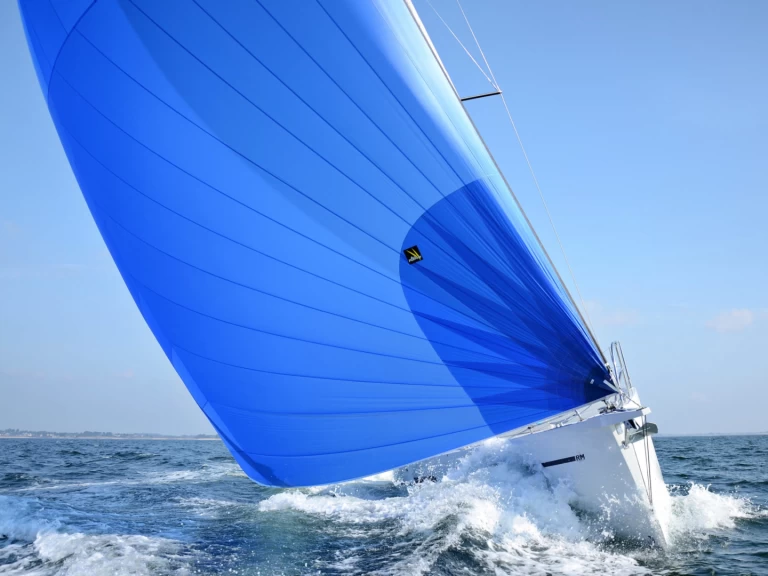 Bavaria RM 10.70 in Le Marin on SamBoat