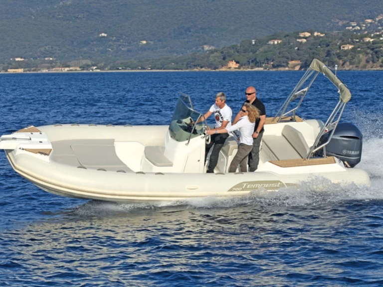 Bareboat Rental RIB Capelli with a boat licence