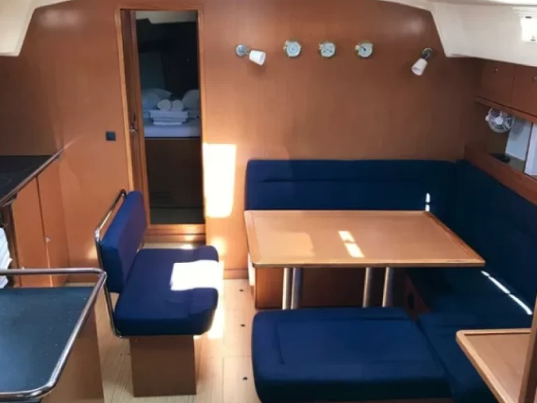 Boat rental Bavaria Cruiser 45 in Lefkáda on Samboat