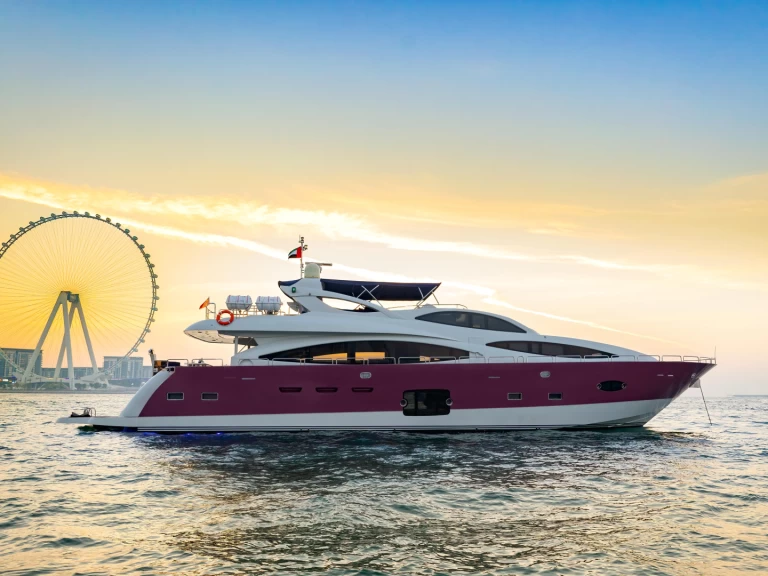 KONA Kona in Dubai Marina on SamBoat