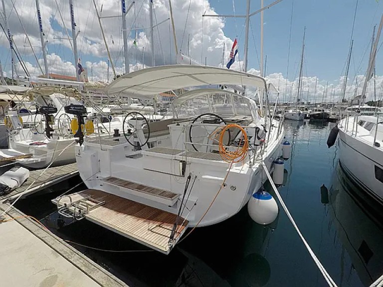 Bénéteau Oceanis 46.1 charter bareboat or captained in  Port de Pollença