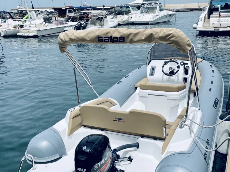 Salpa Salpa Soleil 20 in Sorrento on SamBoat