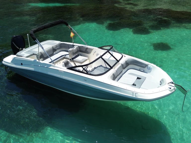 Boat rental Bayliner VR6 OB in Ibiza Town on Samboat
