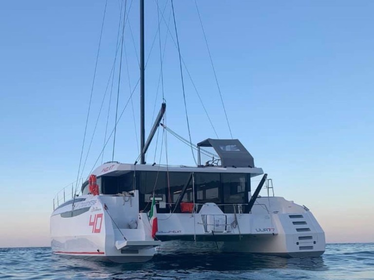 Catamaran rental in Zadar -  Delta F40-XT