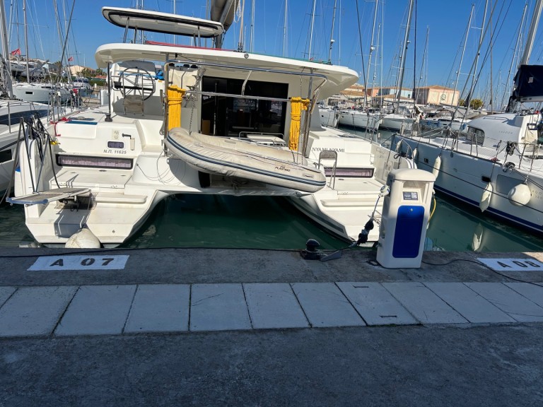 Rent a Lagoon Lagoon 42 Lefkáda