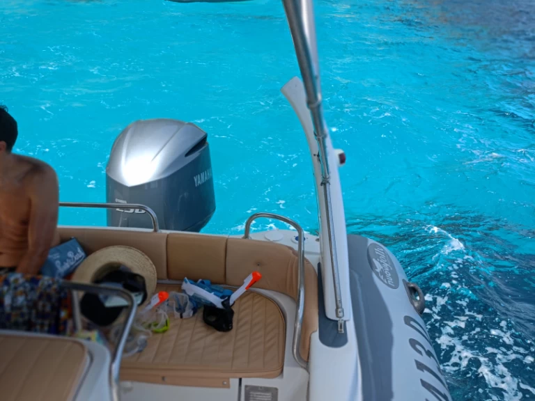 Rent a Nuova Jolly King 750 Cala Gonone