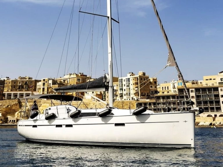 Sailboat rental in Il-Kalkara - Bavaria Bavaria 46 Cruiser