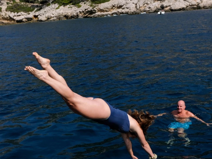 Yacht charter Marseille cheap La Flâneuse