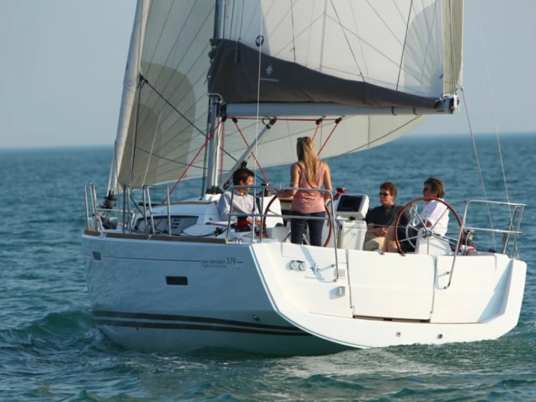 Sailboat rental with or without captain Jeanneau Gouvia