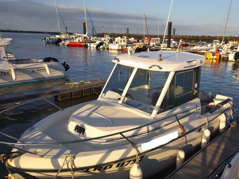 Motorboat rental in Châtelaillon-Plage - Bénéteau Antares 600 HB
