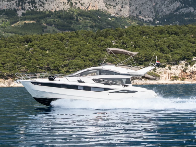 Yacht charter Makarska cheap Galeon 430 Skydeck