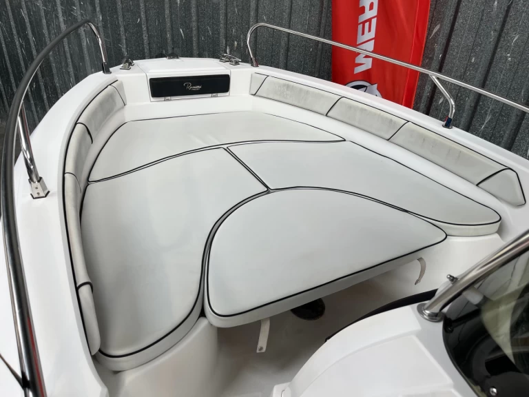 Rent a Ranieri Voyager 18 S Gruissan