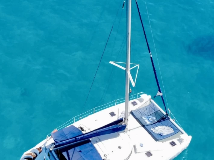 Catamaran for rent Porroig at the best price