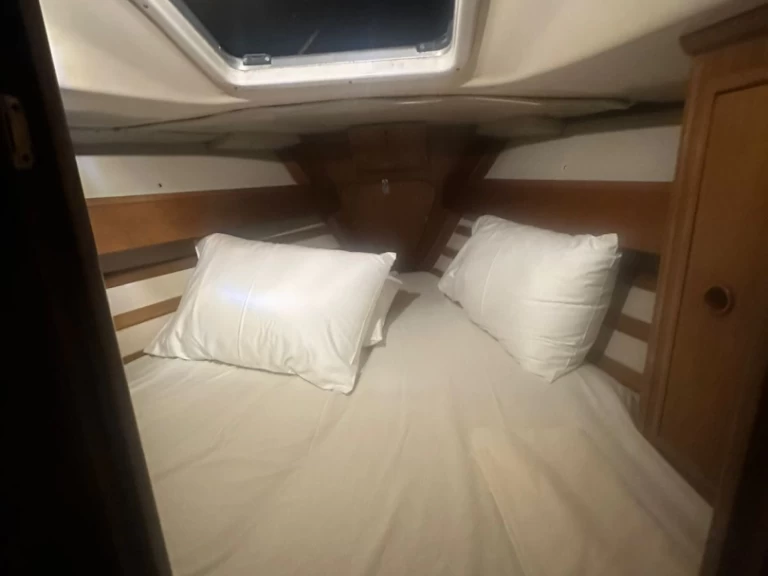 Sailboat rental in Athens - Dromor Apollo 12