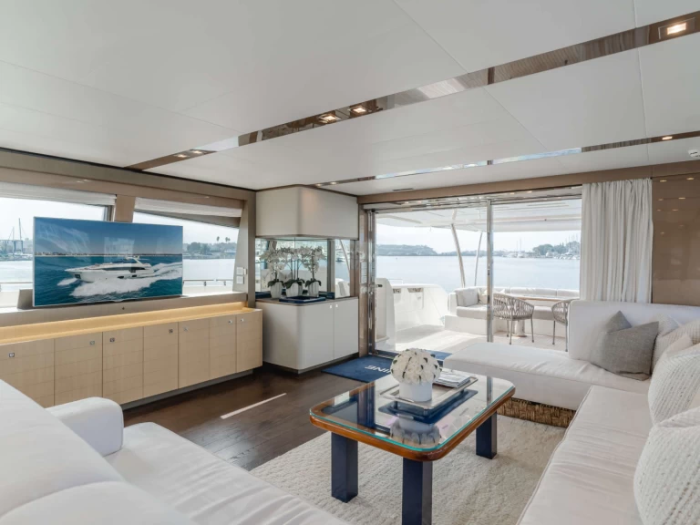 Luxury Yacht rental with or without captain Ferretti New England