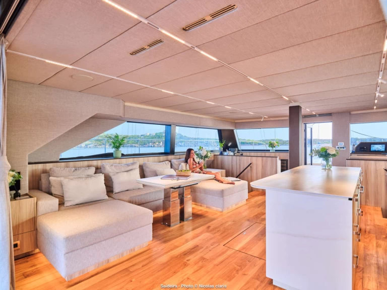 Luxury Yacht rental in Naples - Moon Yacht Moon 60 Hull 8 2025