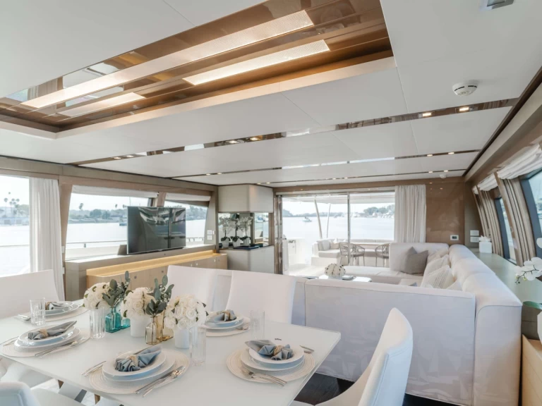 Yacht charter New England cheap SOL SHINE 