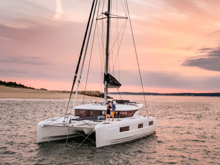 Boat rental Lagoon Lagoon 46 in Playa Sardinera on Samboat