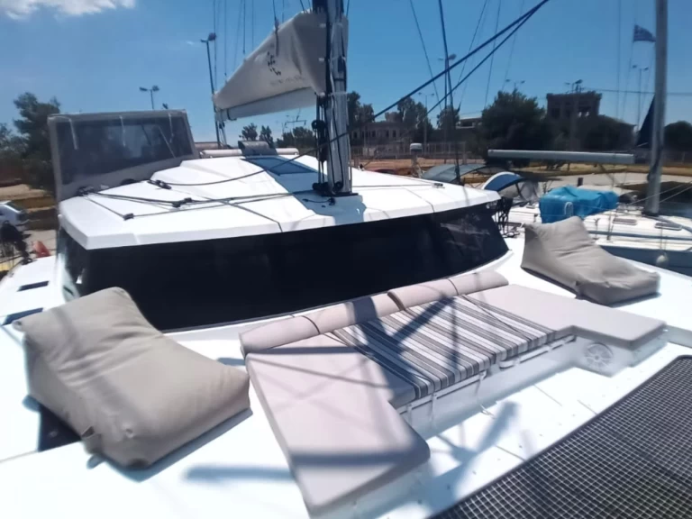 Yacht charter Heraklion Port cheap Astrea 42