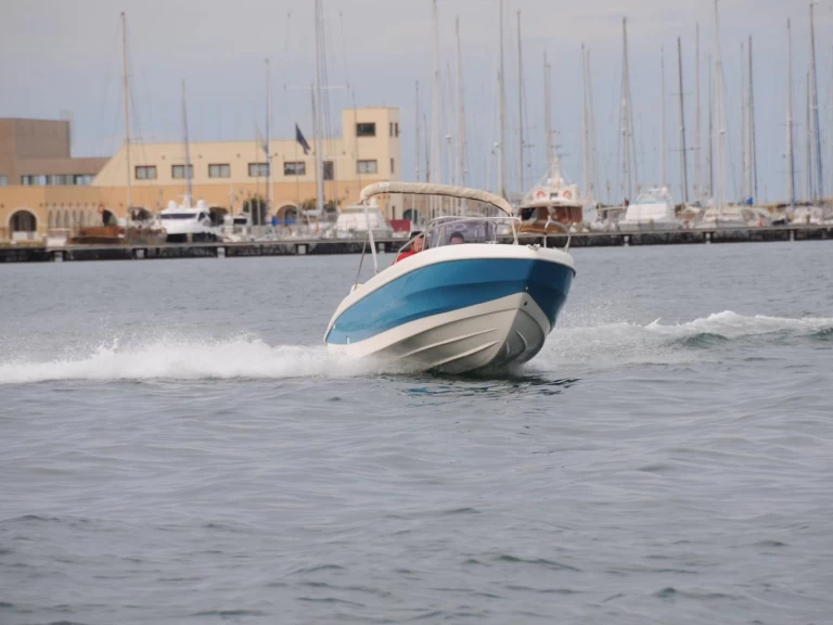 Yacht charter Sirmione cheap Marine Site 18 Open Galeazzi