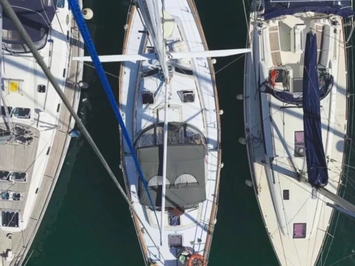 Sailboat rental in Sant Antoni de Portmany - Irwin Irwin 43 MK