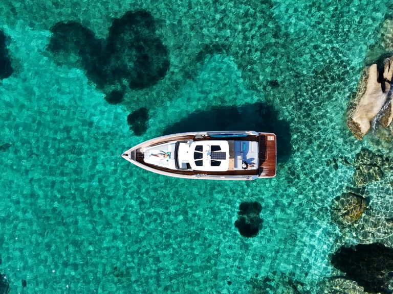 Yacht charter Cannigione cheap Fjord 44 Open