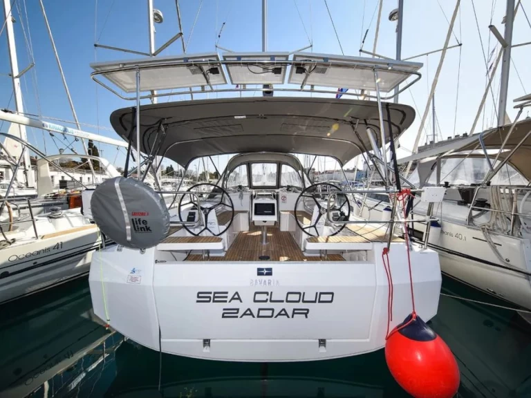 Sailboat rental in Zadar - Bavaria Bavaria C38