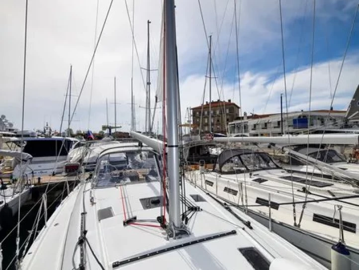 Sailboat for rent Zadar at the best price