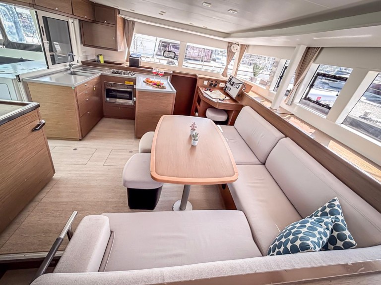 Rent a Lagoon Lagoon 450 F Primošten