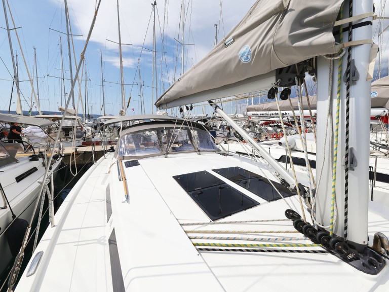 Boat rental Hanse Hanse 455 in Biograd na Moru on Samboat