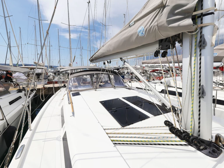 Boat rental Hanse Hanse 455 in Biograd na Moru on Samboat