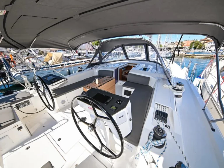 Sailboat for rent Zadar at the best price