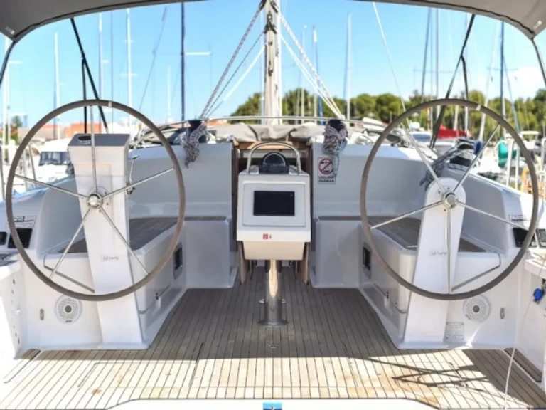 Sailboat rental in Zadar - Bavaria Cruiser 46
