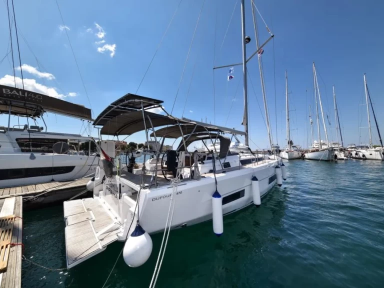 Sailboat rental in Zadar - Dufour Dufour 470
