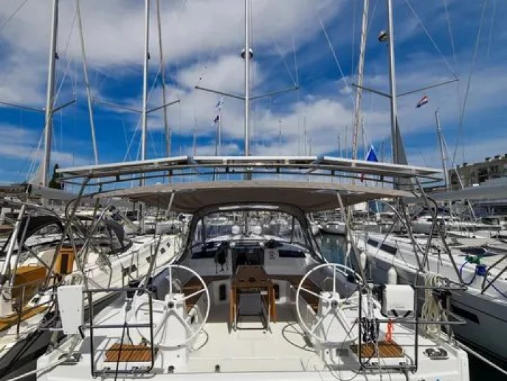 Bareboat Rental Sailboat Bénéteau with a boat licence