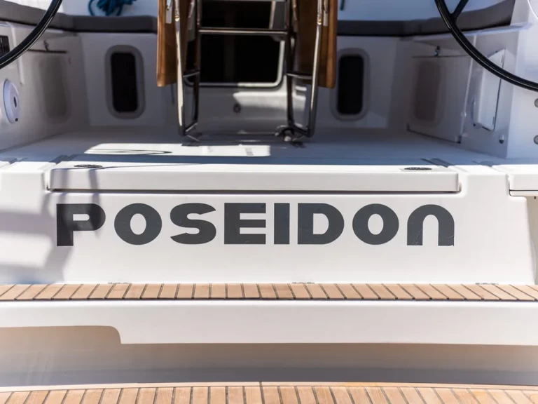 Bareboat Rental Sailboat Bénéteau with a boat licence