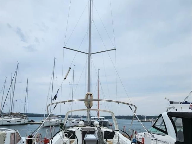 Bénéteau Oceanis 41.1 in Pula on SamBoat