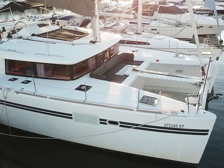 Catamaran rental with or without captain Lagoon Lávrio