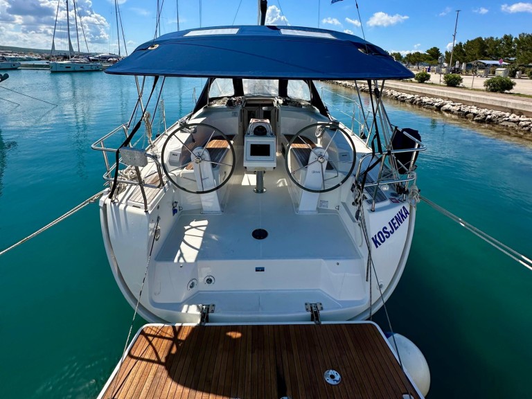 Bareboat Rental Sailboat Bavaria with a boat licence