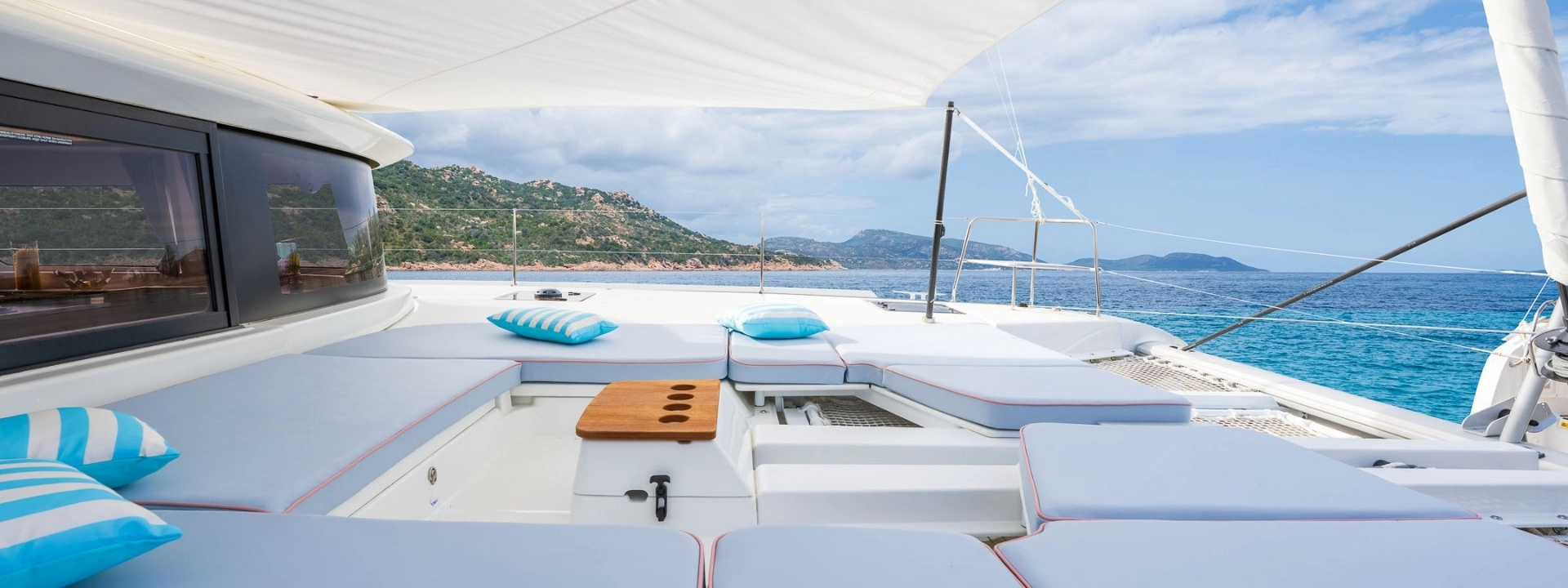 Bareboat Rental Catamaran Lagoon with a boat licence