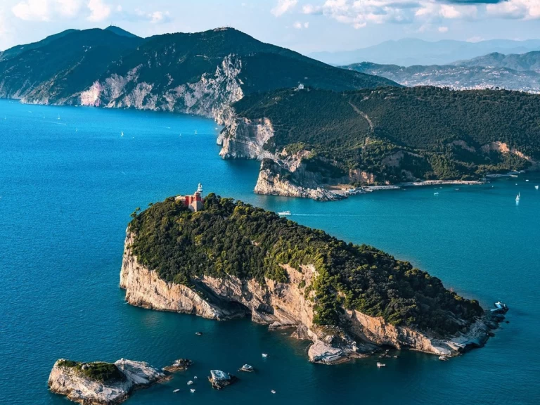 Motorboat rental with or without captain Mimi La Spezia