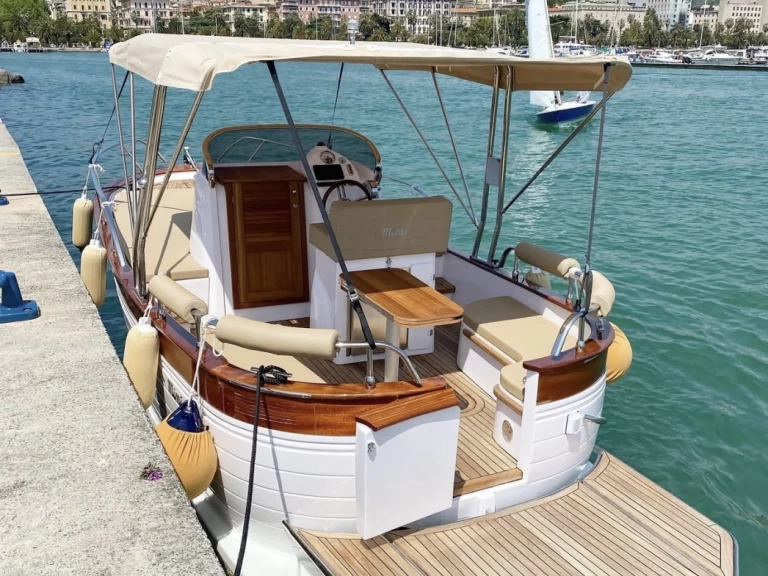 Mimi 7.50 in La Spezia on SamBoat