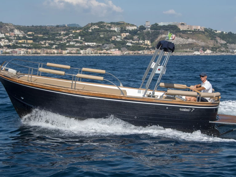 Mimi 7 CLASSIC charter bareboat or captained in  La Spezia