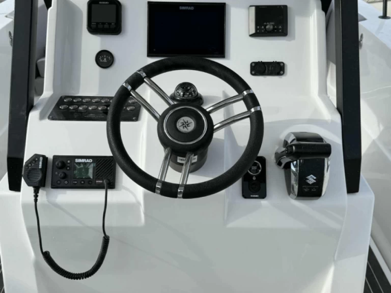 Motorboat rental with or without captain GRANDE MARE 29 Trogir