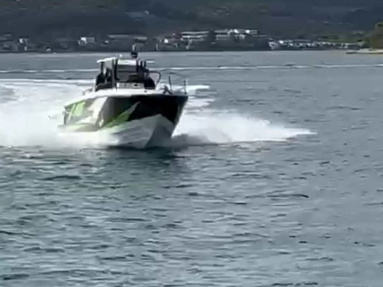 Bareboat Rental Motorboat GRANDE MARE 29 with a boat licence