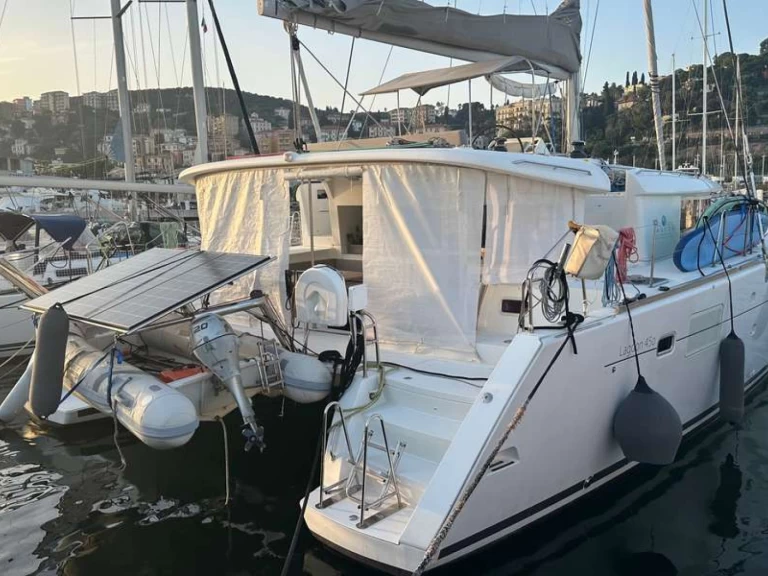 Catamaran rental with or without captain Lagoon Naples