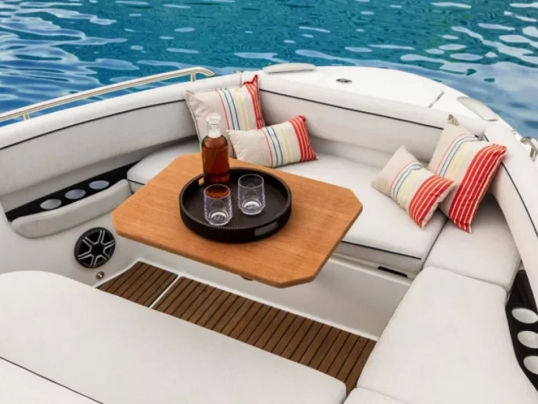 Motorboat rental in Makarska - Bénéteau Gran Turismo 36